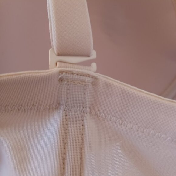 WACOAL 854119 Red Carpet™ Strapless Underwire Bra with Straps Size 36G - Picture 4 of 12